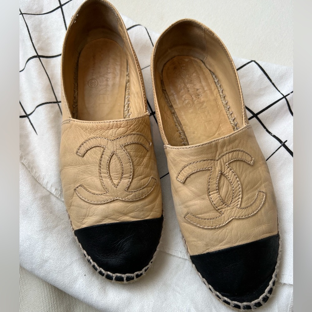 Chanel Espadrille 38 Lambskin Leather Double Stacked Cc Flats CC-0505N-0156